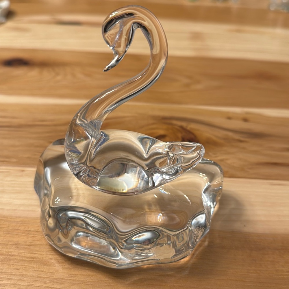 Lenox swan